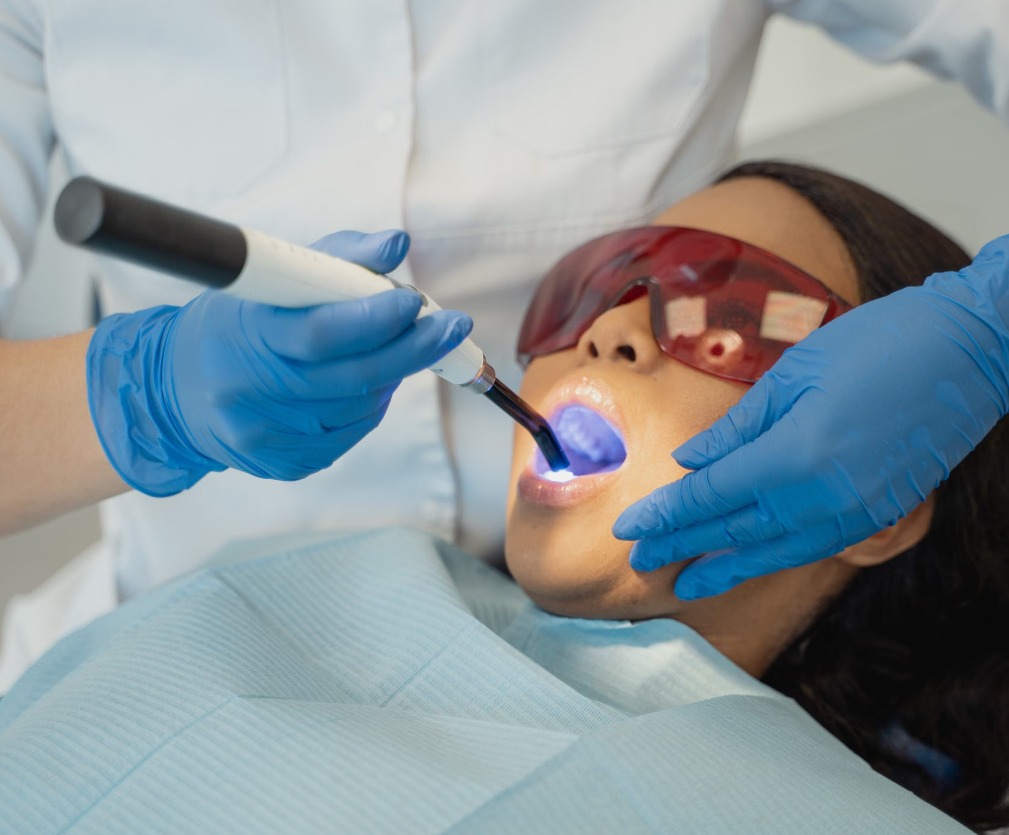 servicio de odontologia restauradora en granada